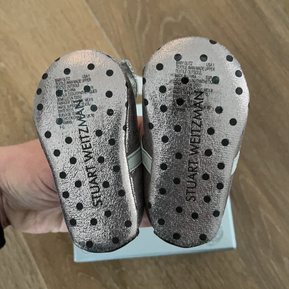 Stuart Weitzman Baby Shoes - Picture 3 of 3
